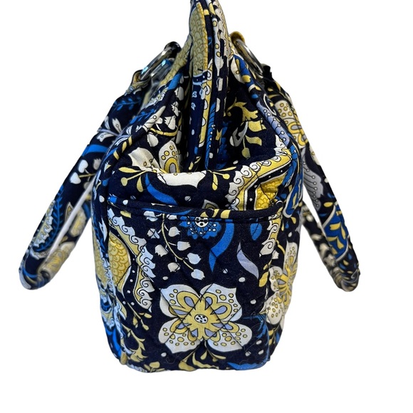 Vera Bradley Ellie Blue Elephant Small Hipster solid frame purse - Picture 2 of 6